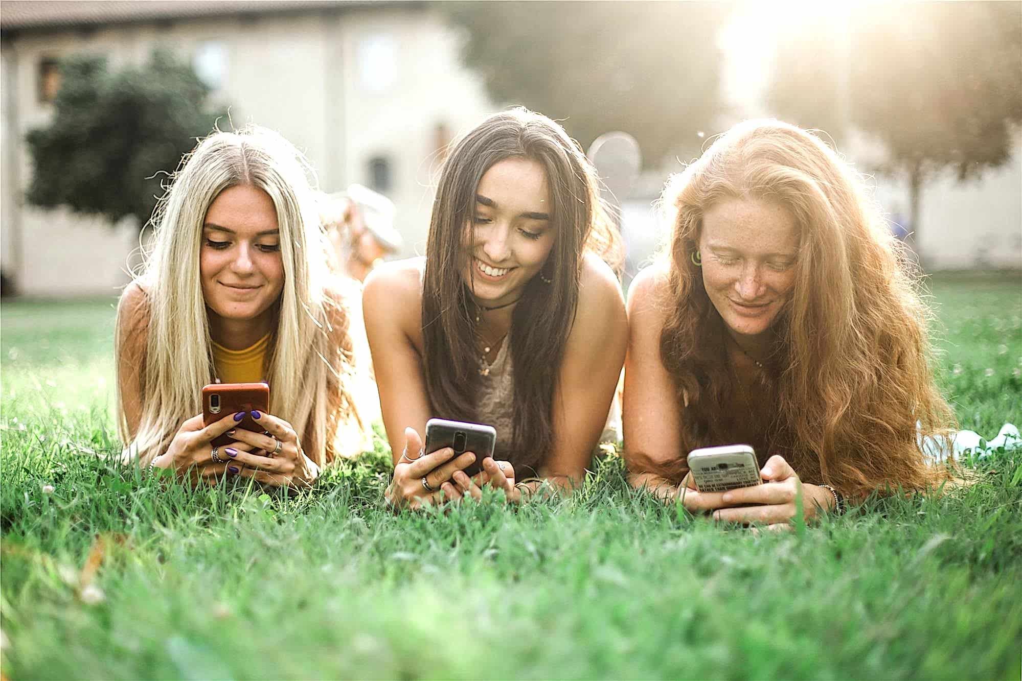 Sosyal Medya Bağımlılığı Nedir ?